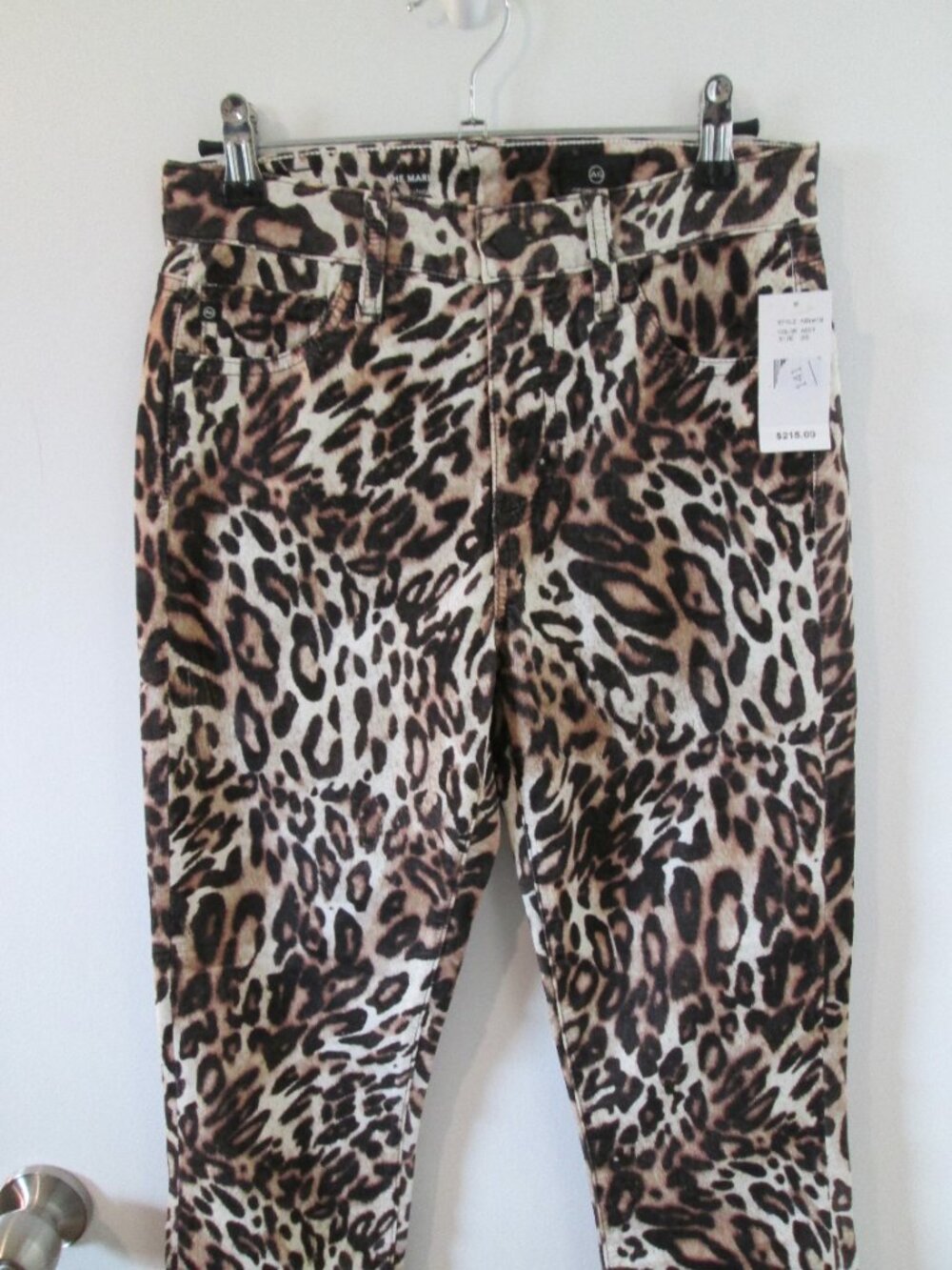 AG THE MARI HIGH RISE STRAIGHT LEOPARD JEAN Sz 26 NWT - Picture 10 of 10